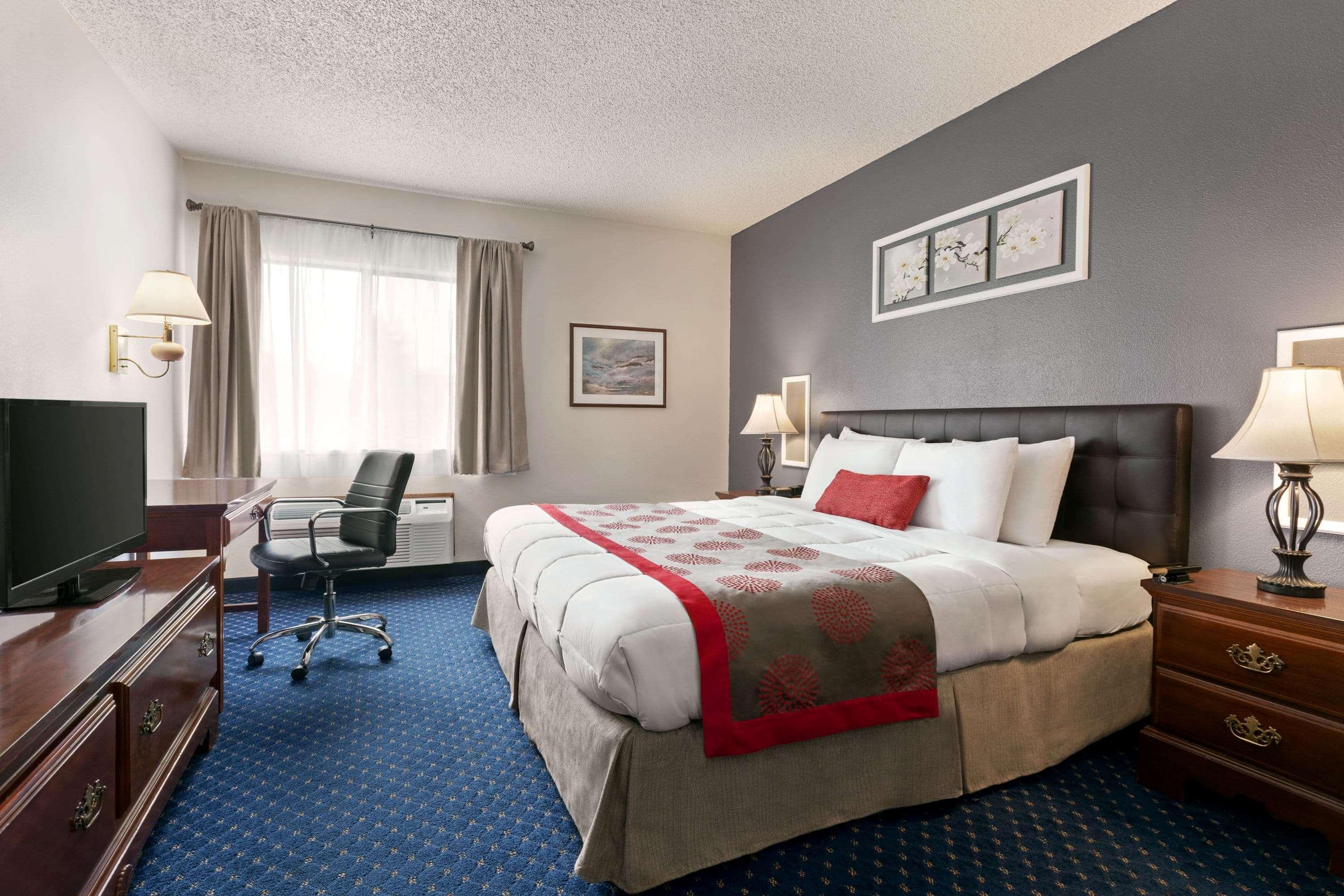 Ramada By Wyndham Arcata Hotel Eksteriør billede