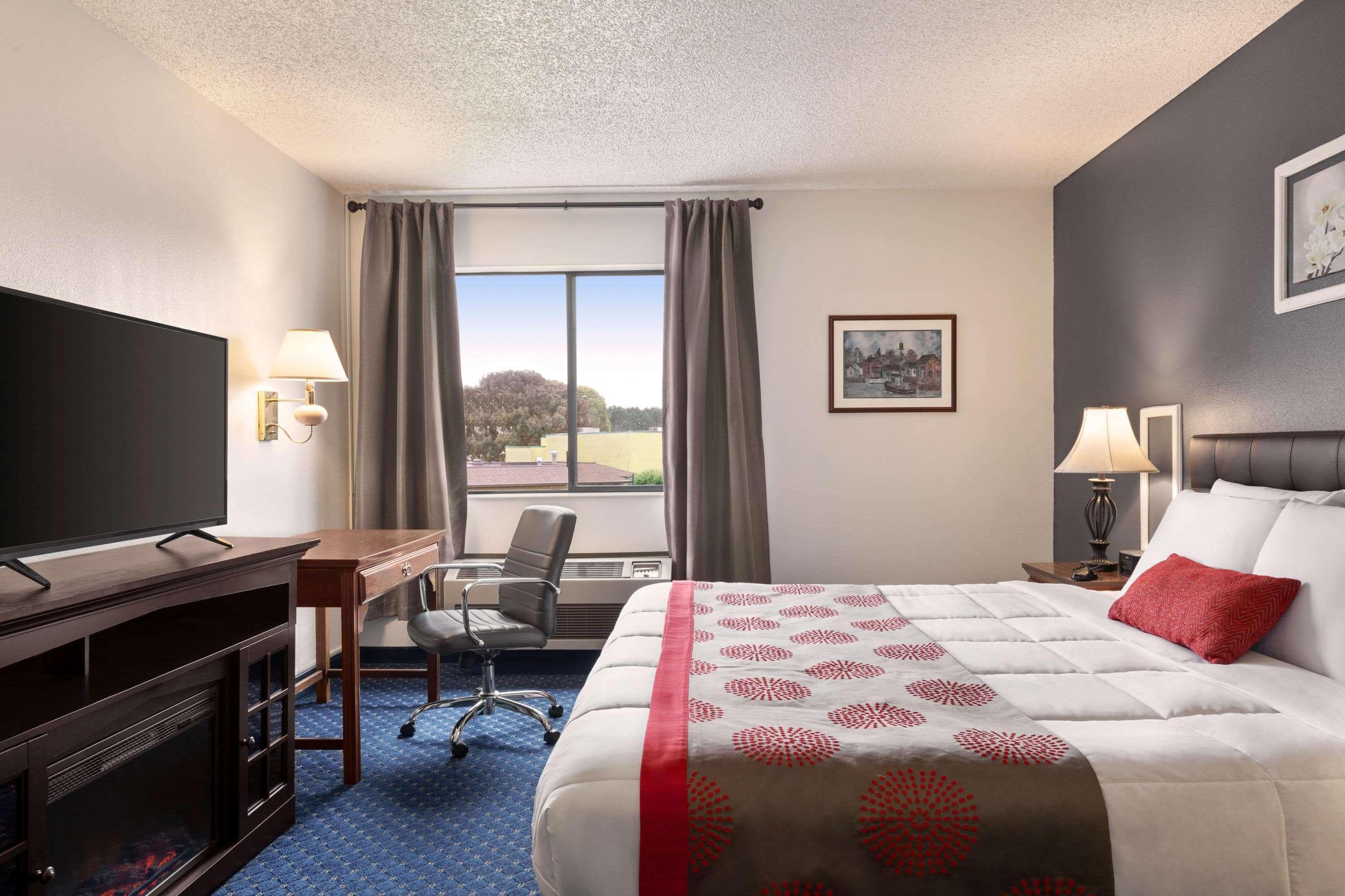 Ramada By Wyndham Arcata Hotel Eksteriør billede