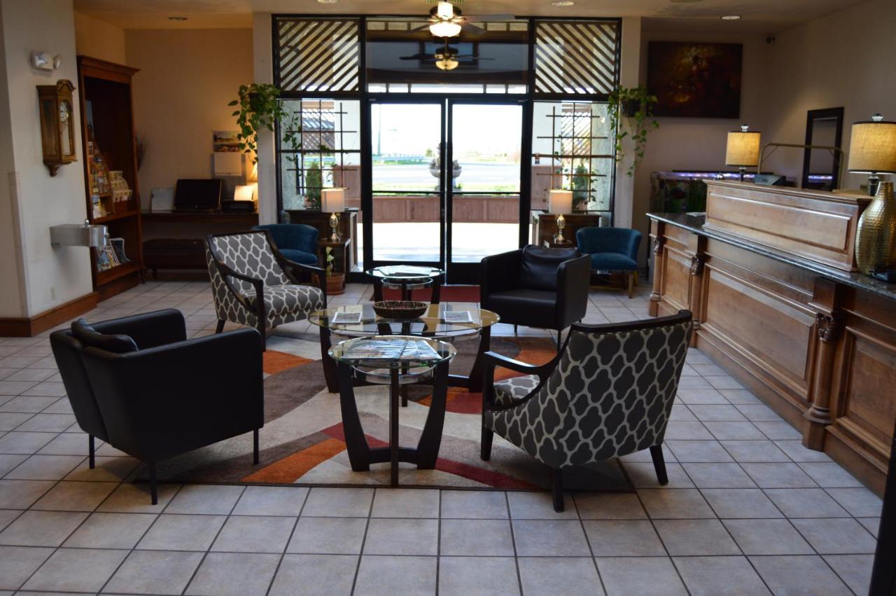 Ramada By Wyndham Arcata Hotel Eksteriør billede
